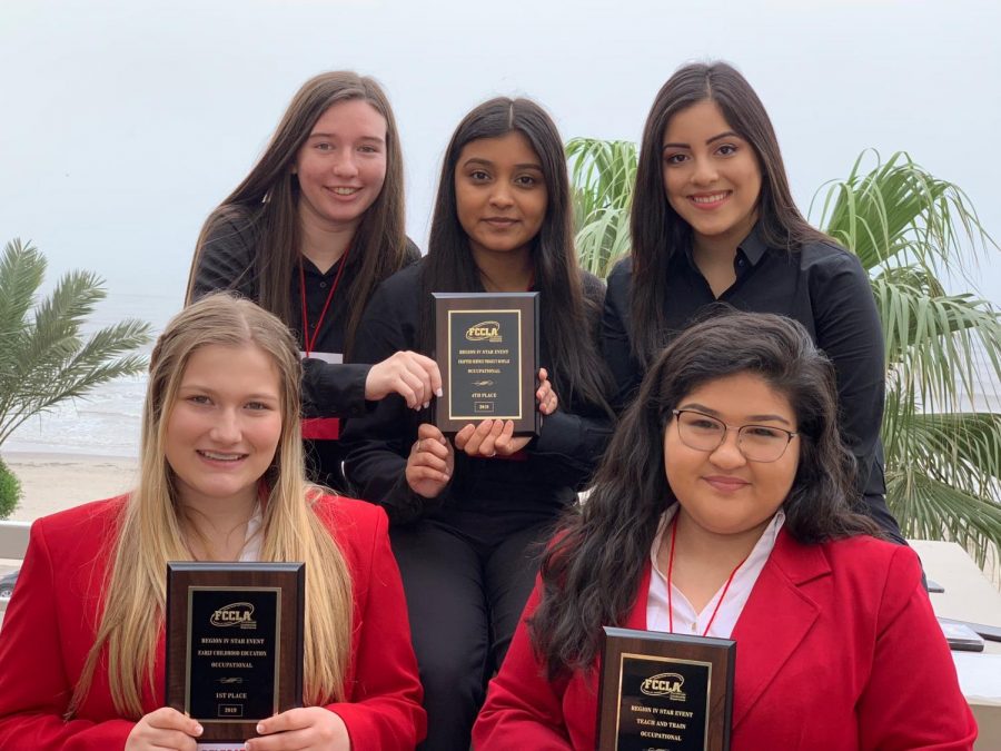 FCCLA Regional Winners are: (front row)
1st place Jenna Bluth and
1st place America Torres (back row)
4th place Maddie Henry, Ana Leon, and Blanca Machado