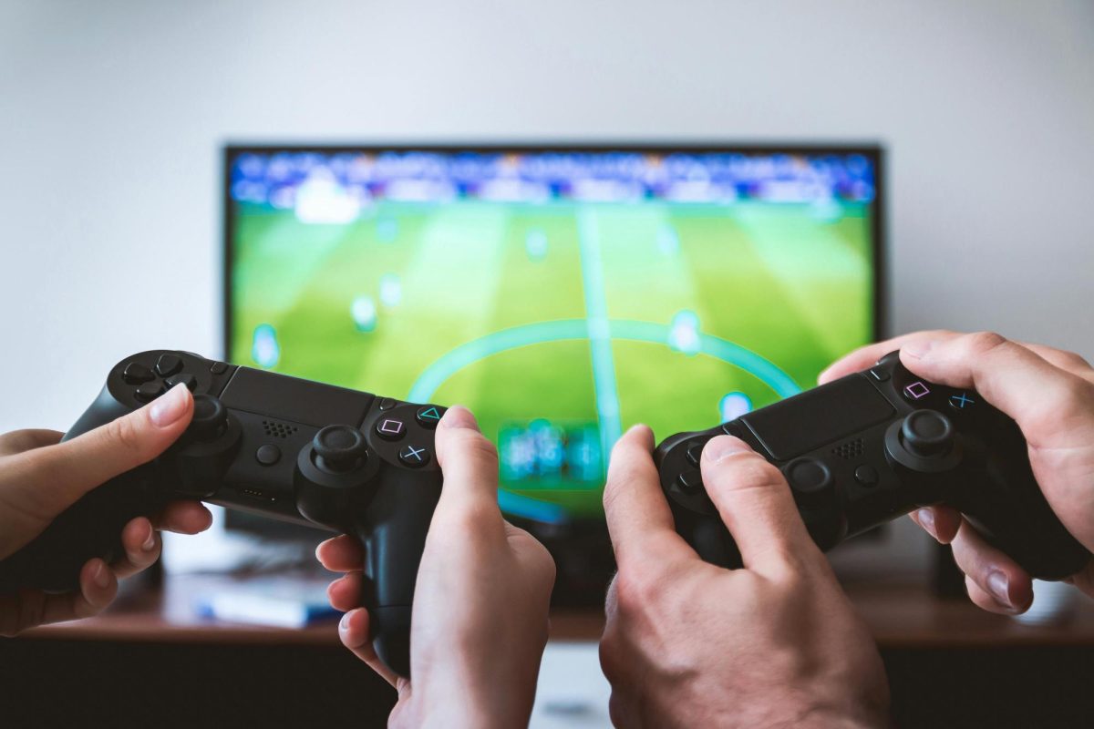 As e-sports become more competitive in the U.S. and colleges are offering scholarships to their e-athletes, clubs like the E-Sports Club are popping up in high schools as well.